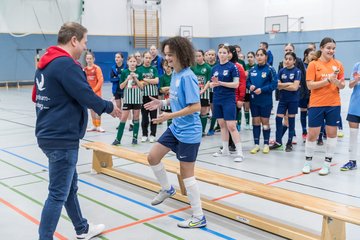 Bild 22 - C-Juniorinnen 2 Loewinnen Cup